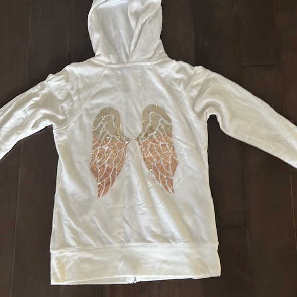 Womens size small and extra small athletic top and sweater lot. - Picture 8 of 11